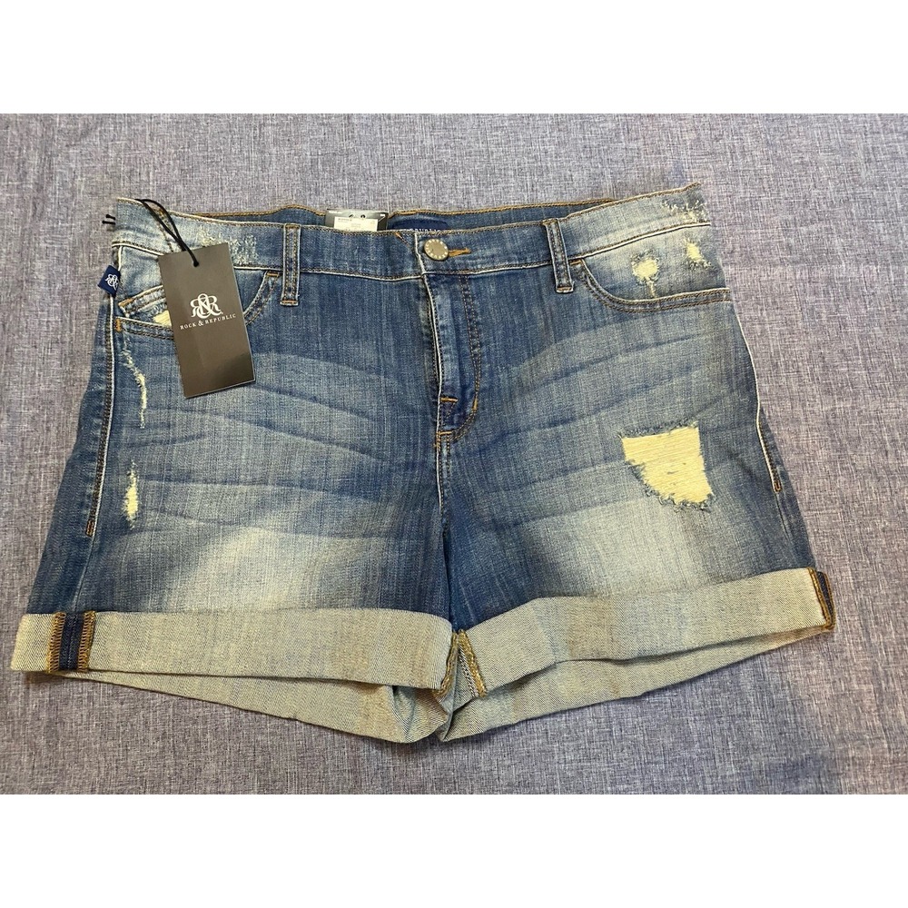 ROCK & REPUBLIC Sz 16 Distressed‎ Outlaw Bumper Shoot Star Stud Pocket Shorts